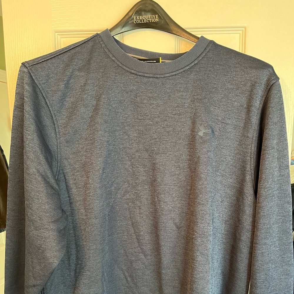 Under Armour Crewneck sweater